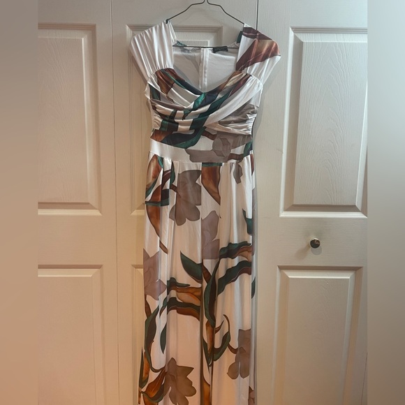 Chic Me White Floral Jumper Size Medium - Picture 2 of 15